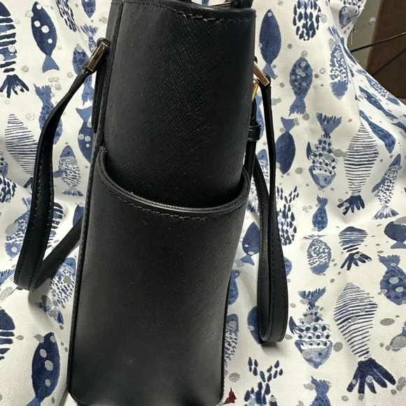 Michael Kors Elegant Black Tote with Gold Details - Picture 6 of 6